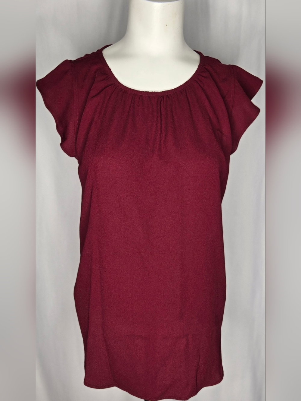 LC Lauren Conrad Burgundy Flutter Sleeve + Keyhole Blouse Small NWOT